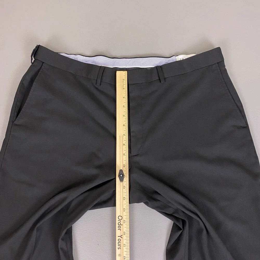 JM Haggar Dress Pants Men's Size 42x30 Black Stretch Slacks Flat Front